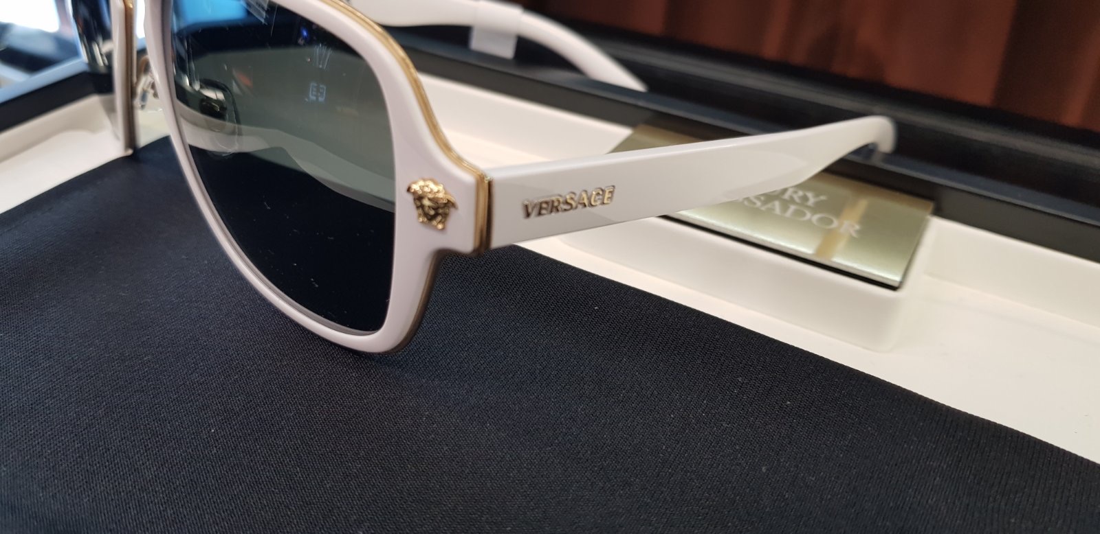 luxottica roadshow